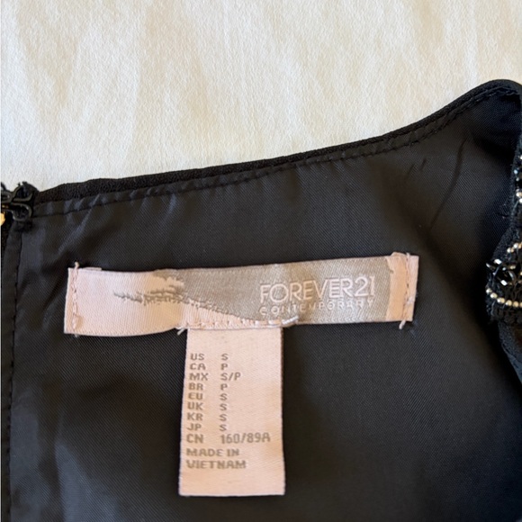 Forever 21 Contemporary Black Sleeveless Mini Shift Dress Size S - Picture 7 of 10